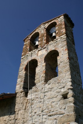Piano Maggiore: il campanile della chiesa di S. Pietro e S. Martino