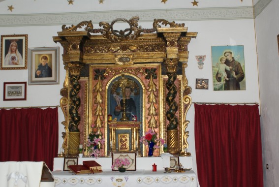 Chiesa di S.Michele Arcangelo a Riano di Rocca S.Maria (Te)