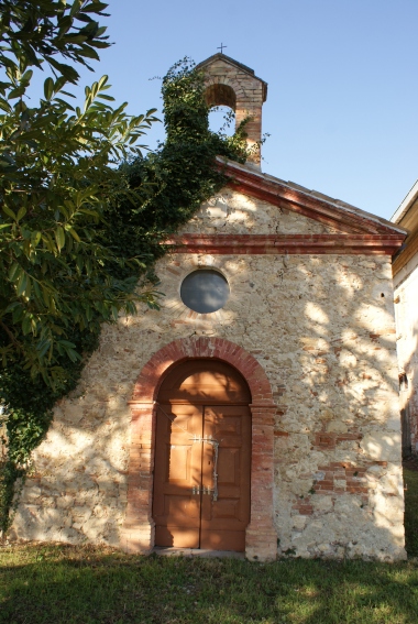 Chiesa di S.Giuseppe (proprietà Lera) a Rocche di Civitella (Te)