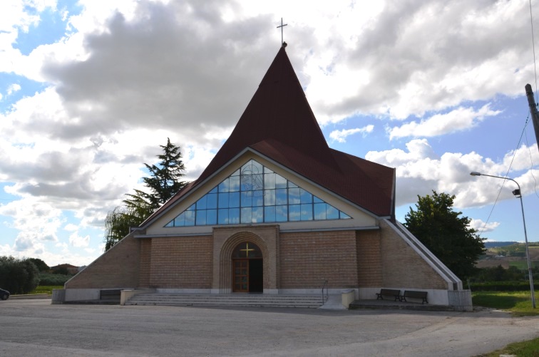 Chiesa nuova di S.Lucia a Santa Lucia di Roseto degli Abruzzi (Te)