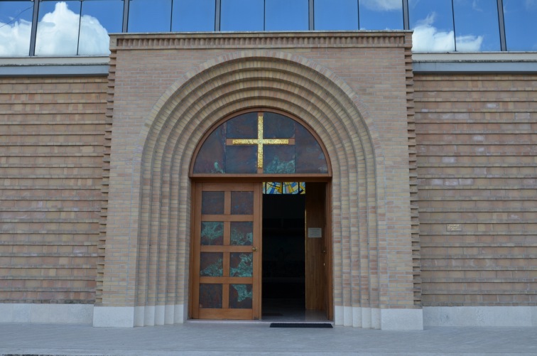 Chiesa nuova di S.Lucia a Santa Lucia di Roseto degli Abruzzi (Te)