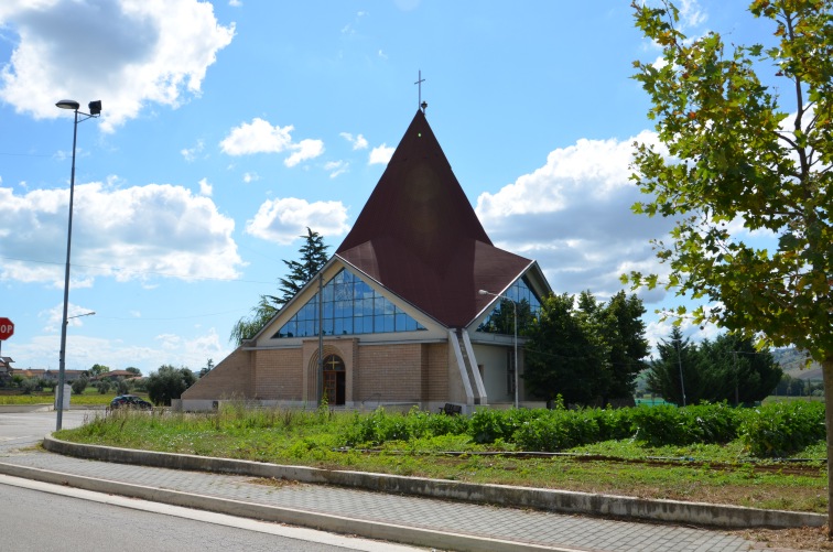 Chiesa nuova di S.Lucia a Santa Lucia di Roseto degli Abruzzi (Te)