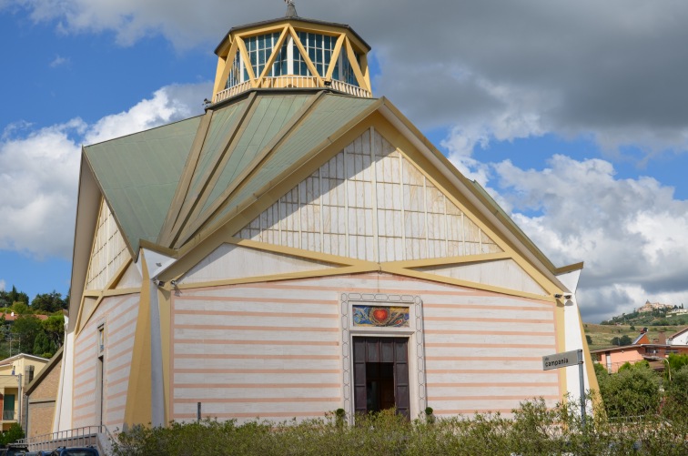 Chiesa del Sacro Cuore a Roseto degli Abruzzi (Te)