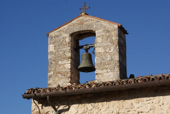 La Chiesa della Madonna del Castello nel Castello-recinto di S.Eusanio Forconese (Aq)