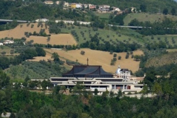 Nuovo Santuario di S.Gabriele dell'Addolorata a San Gabriele (Te)