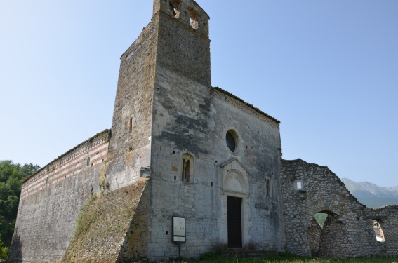 Chiesa di S.Giovanni ad Insulam di Isola del G.Sasso (Te)