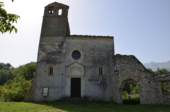 Chiesa di S.Giovanni ad Insulam di Isola del G.Sasso (Te)