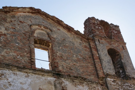 Chiesa di S. MAria della Lacrima a Bellante: facciata