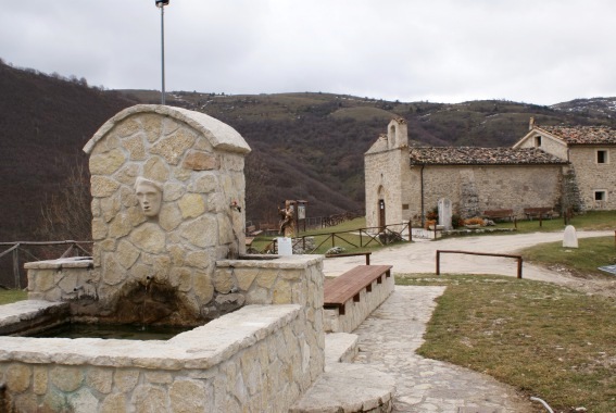 Santuario Diocesano del Beato Giovanni Paolo II a S.Pietro della Ienca (Aq)