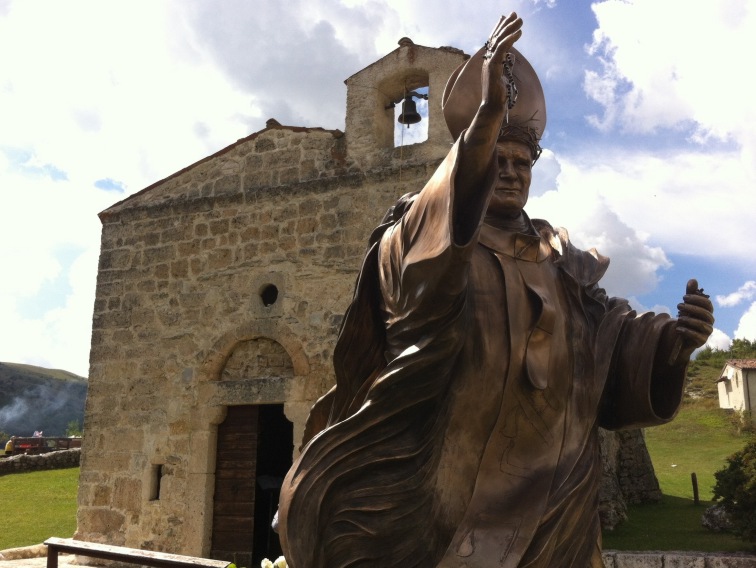 Santuario Diocesano del Beato Giovanni Paolo II a S.Pietro della Ienca (Aq)