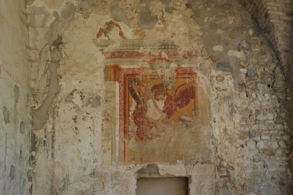 Convento di S. Bernardino a Campli: un affresco quasi completamente deteriorato