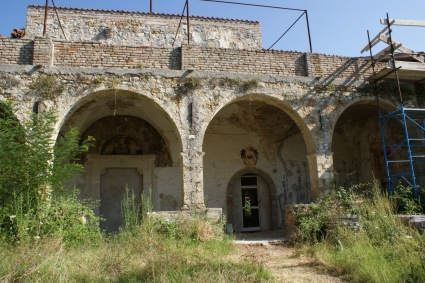 Convento di S. Bernardino a Campli: facciata