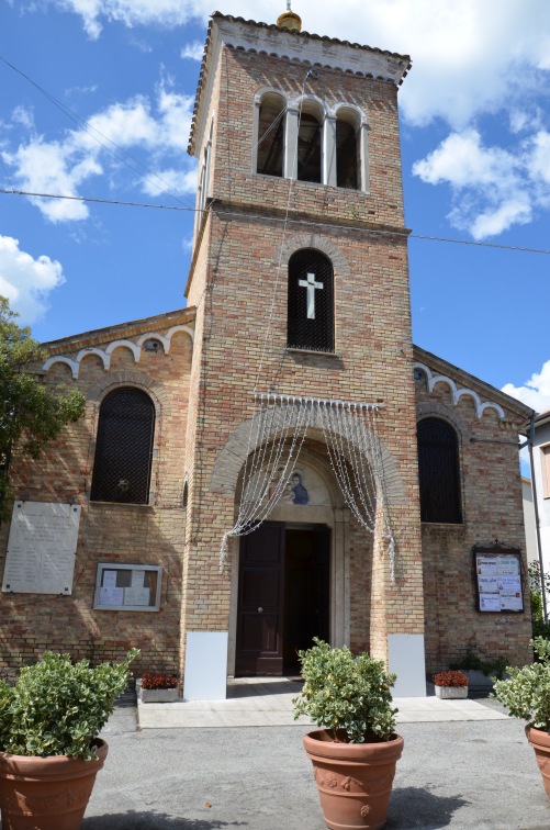 Chiesa della Sacra Famiglia di Nazareth a Scerne di Pineto (Te)