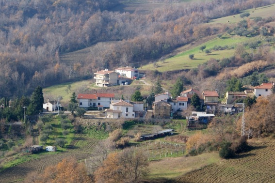 Sciusciano (Teramo) vista da San Pietro ad Lacum