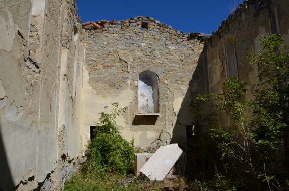 Chiesa del SS.Salvatore a Serra di Rocca S.Maria (Te)