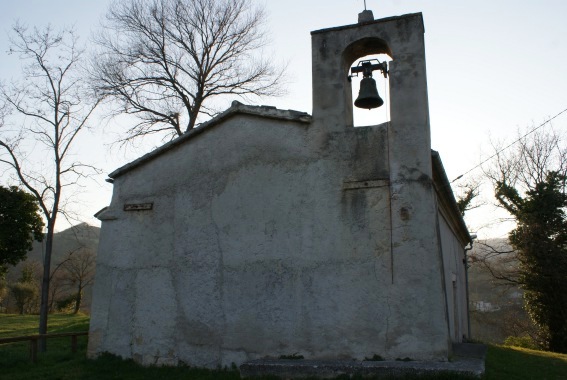 Chiesa di S. Ambrogio a Tizzano di Torricella Sicura