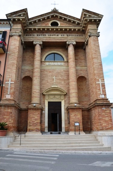 Chiesa della Madonna delle Grazie a Torano Nuovo (Te)