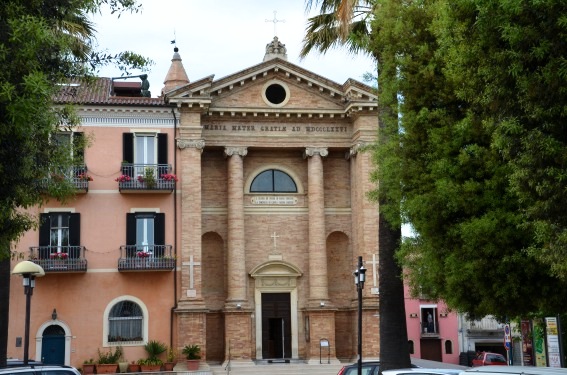 Chiesa della Madonna delle Grazie a Torano Nuovo (Te)