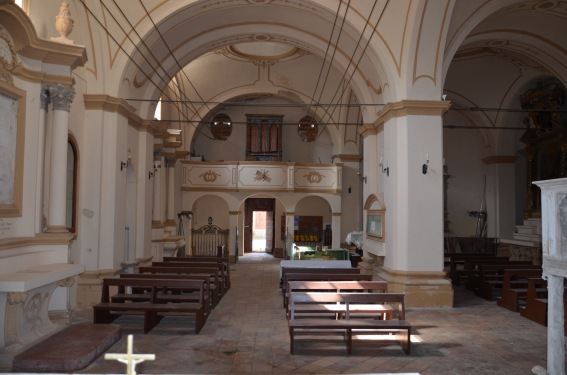 Chiesa di S.Sinforosa a Tossicia (Te): interno