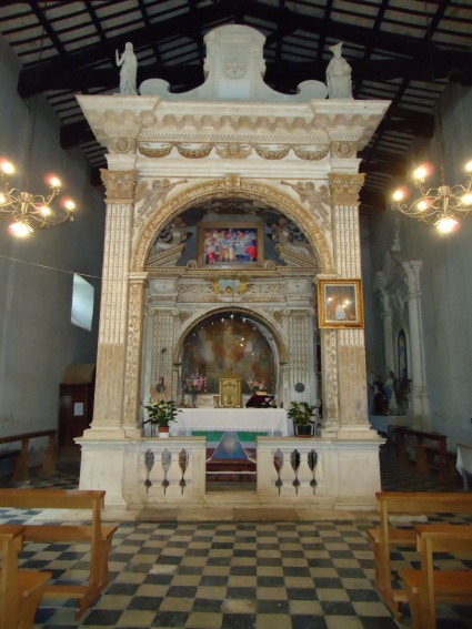 Chiesa della SS. Trinità a Trinità di Campli: edicola-santuario