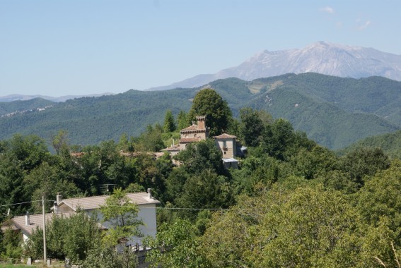 Vallenquina di Valle castellana (Te): il Castello Bonifaci