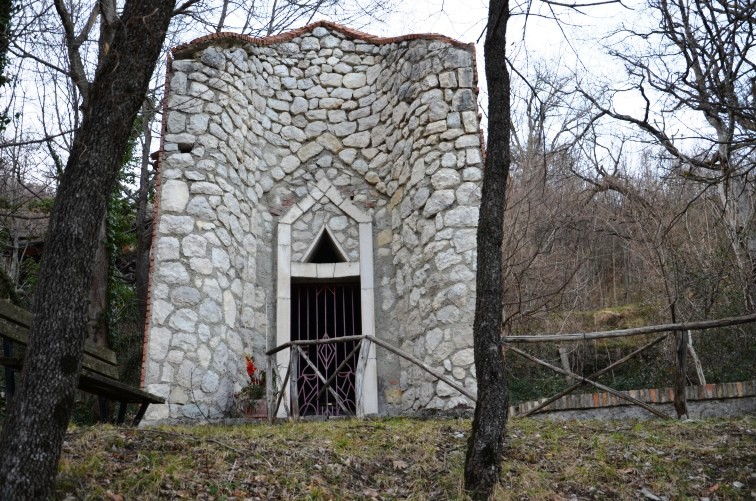 Cappella di S.Rocco a Varano di Isola del Gran Sasso (Te)