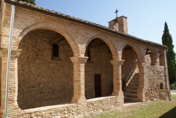 Chiesa di S.Massimo in Varano a Torano Nuovo (Te)