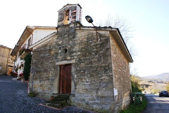 Chiesa della Madonna del Carmine a Vernesca di Cortino (Te)