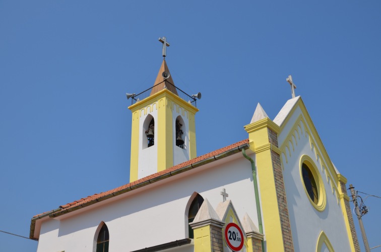 Chiesa della Madonna di Lourdes a Villa Bizzarri di Torano Nuovo (Te)