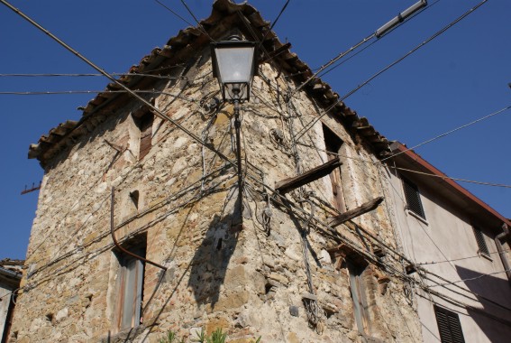 Chiesa di S.Lucia a Villa Petto di Colledara (Te): resti di un antico gafio