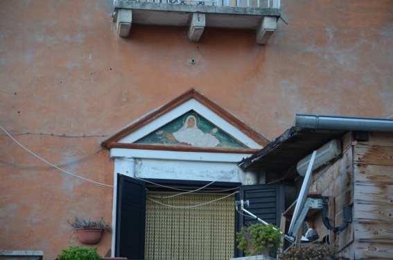 Villa Pompetti di Teramo: affresco su un timpano del casale Pompetti