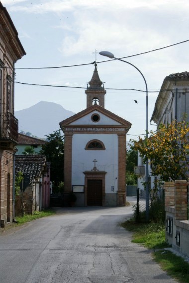 Chiesa dell'Immacolata Concezione a Villa Ricci di S.Omero (Te)