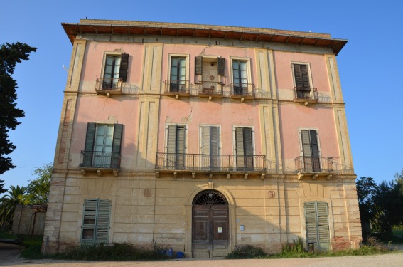 Chiesa dell'Addolorata a Villa Rosa di Martinsicuro (Te): Villa Flaiani