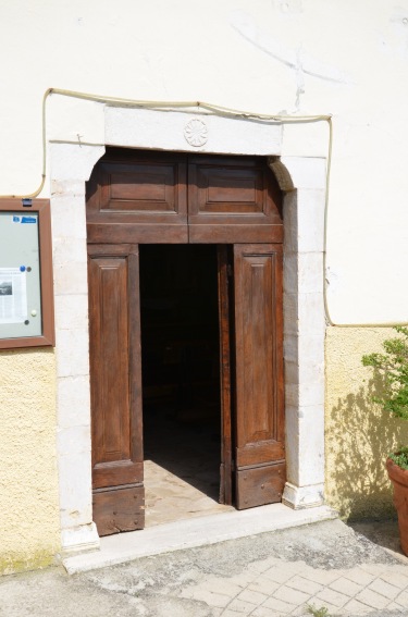 Chiesa di S.Andrea Apostolo a Viulla Rossi di Castelli (Te)