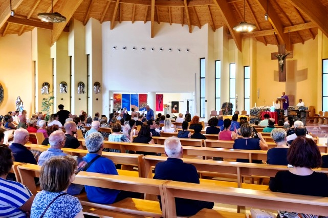 Chiesa della Beata Teresa di Calcutta a Voltarrosto di Roseto degli Abruzzi (Te)